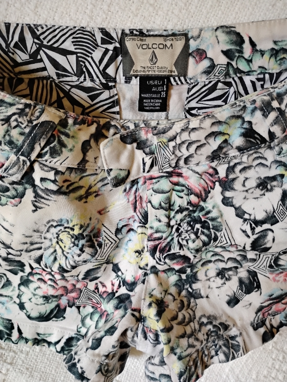 Funky Graphic Volcom Shorts Size 1